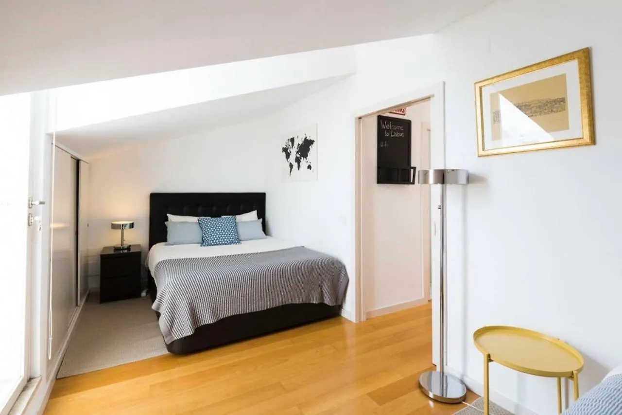 Ola Lisbon - Principe Real IV Apartment Portugal